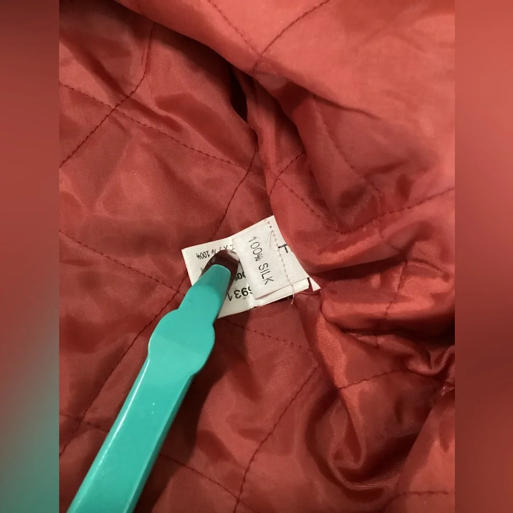 vintage Red silk jacket - Picture 7 of 9